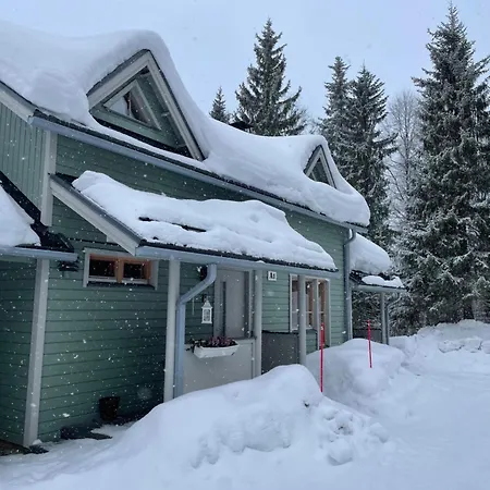 And Outdoor Hot Tub In * Леви